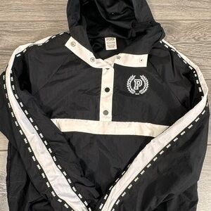 Victoria Secret windbreaker size xs/s. Gently used.